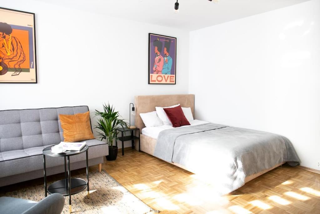 Oomph Warsaw Center Well Designed Apartment With Balcony المظهر الخارجي الصورة